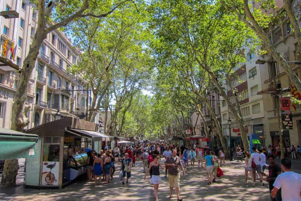 Guide to Passeig de Gràcia in Barcelona - one of Barcelona's most Famous  Streets.