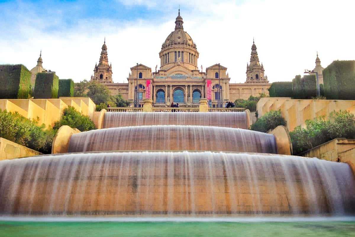 Waterfall in front of the Museu Nacional Art Catalunya