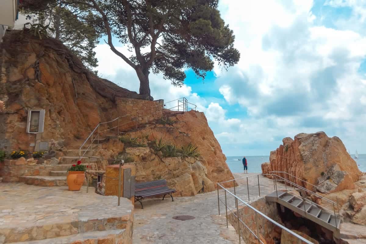 The Camí de Ronda trail between Palamós and Calella de Palafrugell