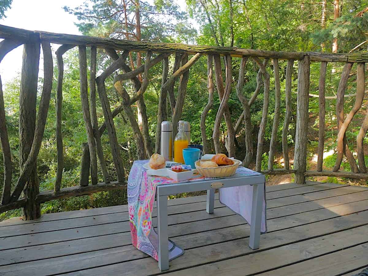 Breakfast in the balcony of the treehouse