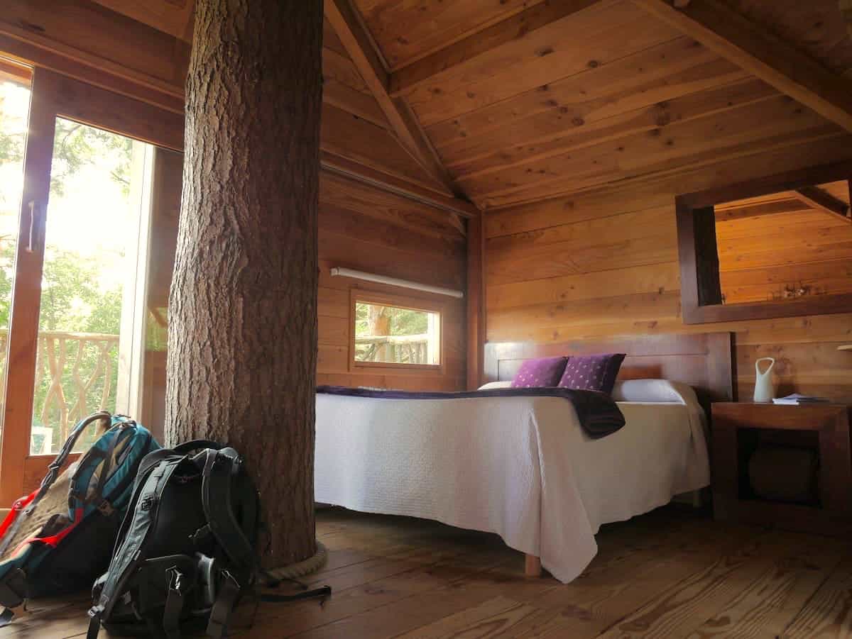 The inside of one of the Cabanes als Arbres treehouses