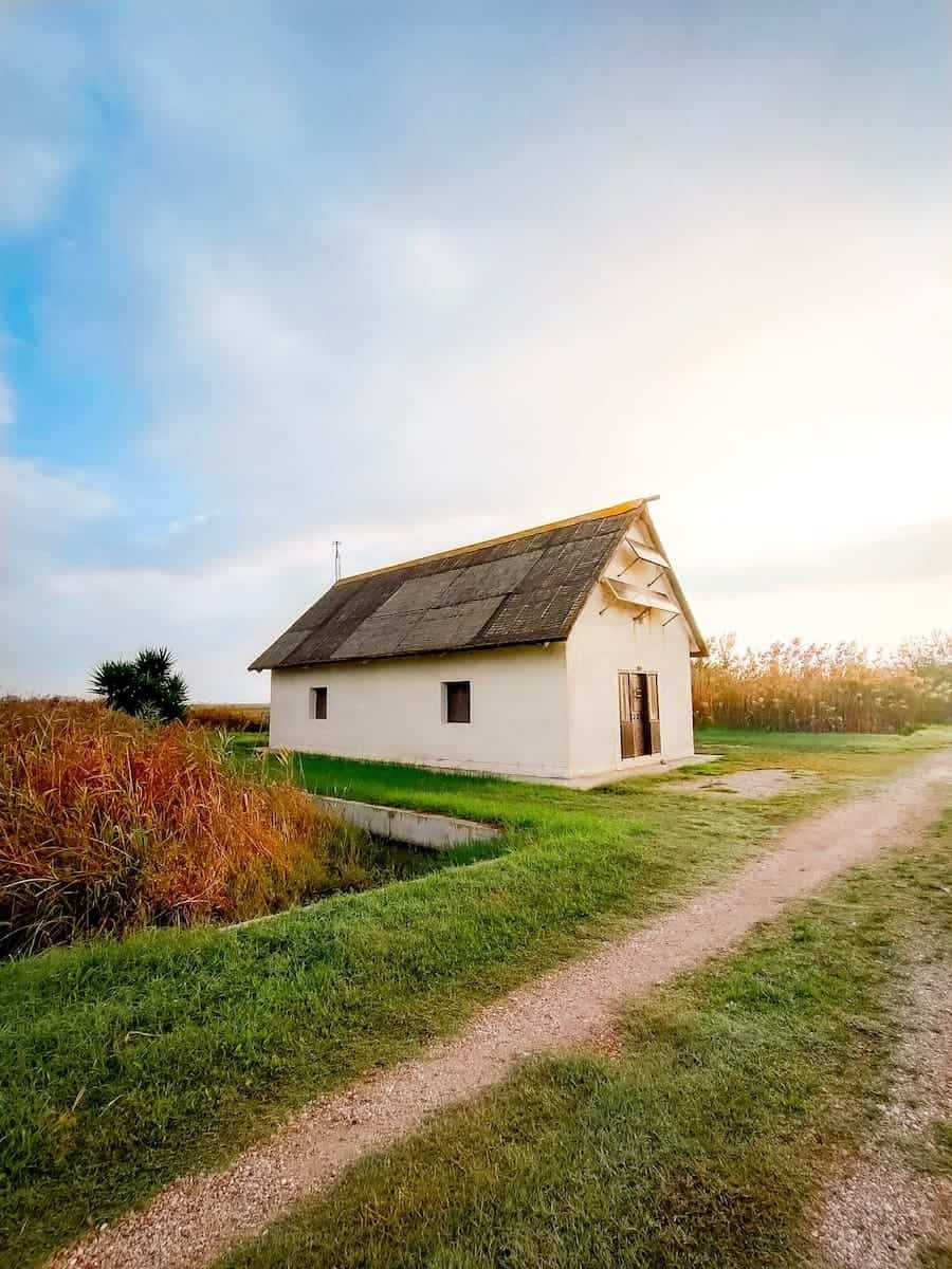 Barraca (traditional house) in the Delta de l'Ebre