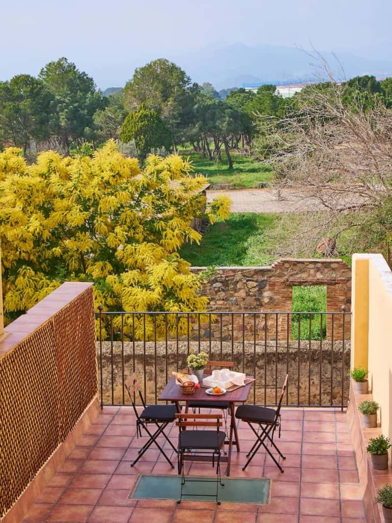 Breakfast at Ca La Raimunda terrace