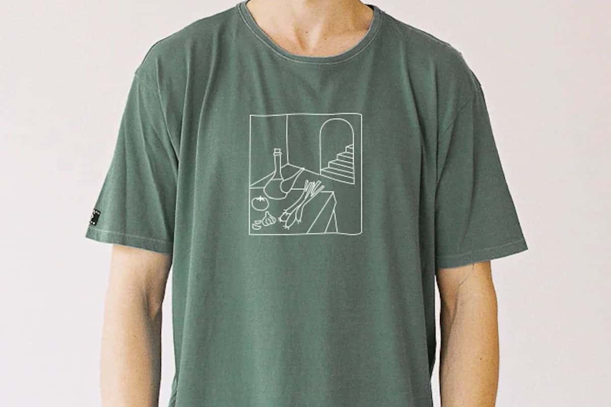 T-shirt from the brand Iaios featuring a calçotada