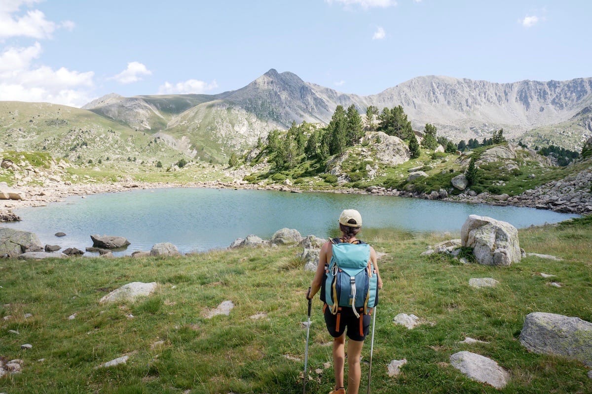 Hiking towards Estany de la Bova during the Coronallacs hike