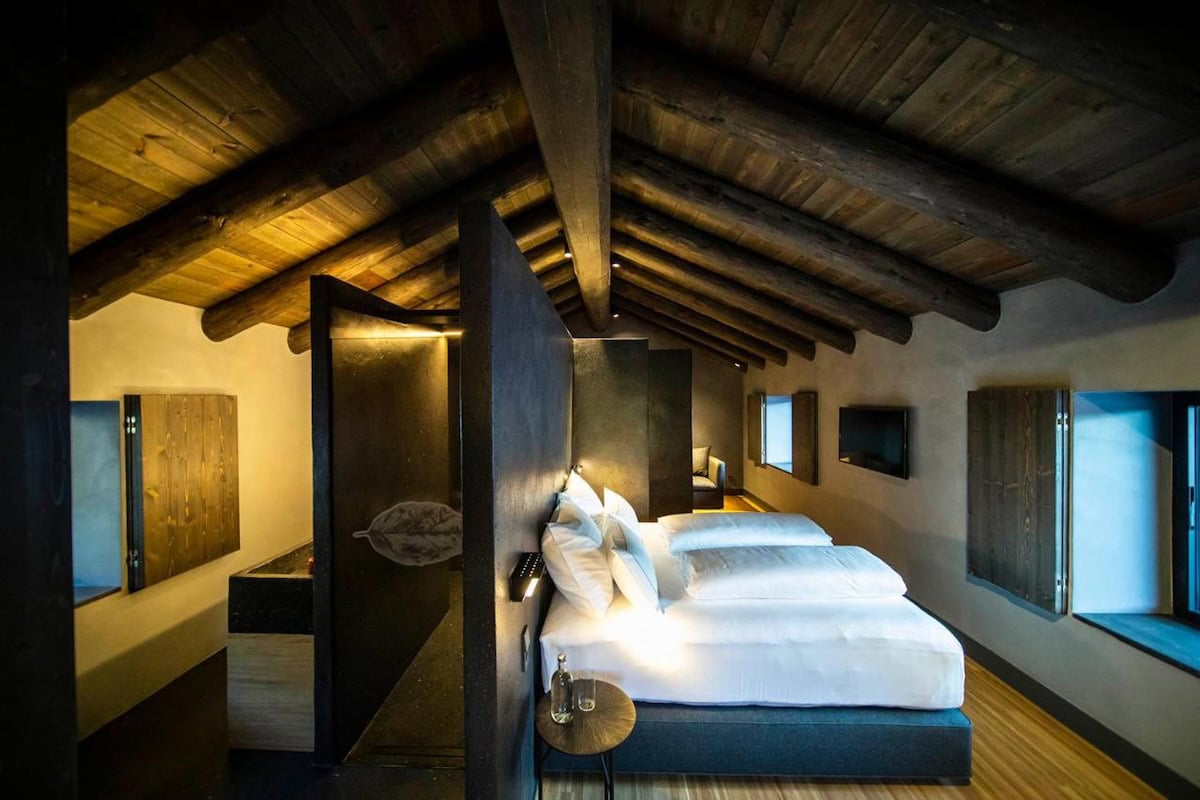 A room at Les Pardines 1819, one of the most beautiful hotels in Andorra