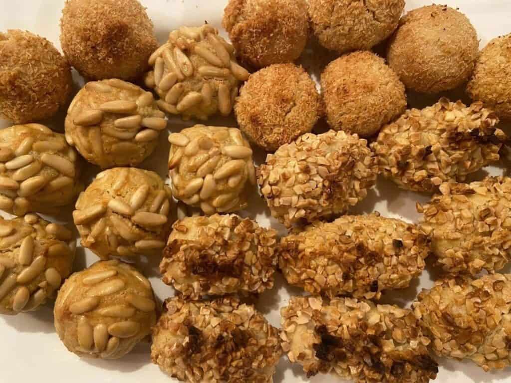 Panellets, the typical sweets Catalans eat during La Castanyada