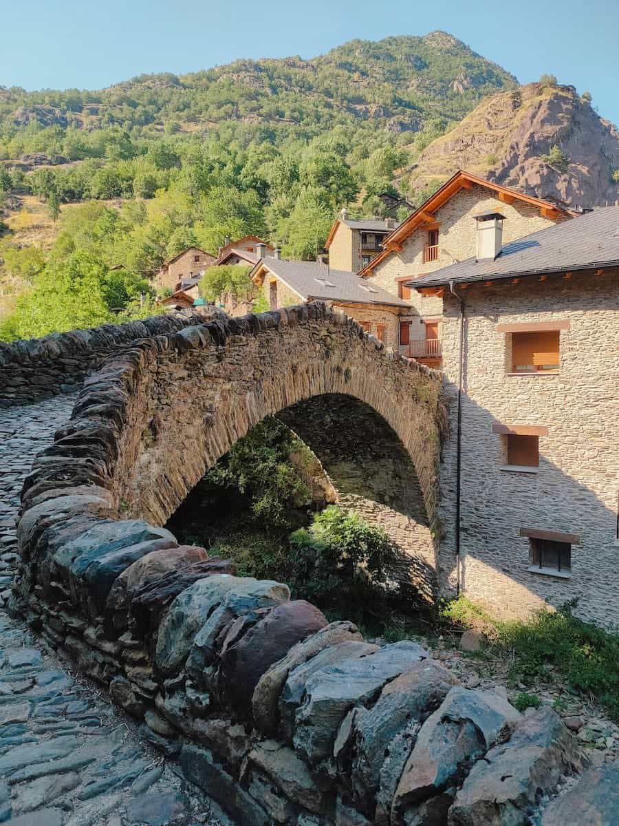 Tavascan, a charming mountain village in the Pyrenees